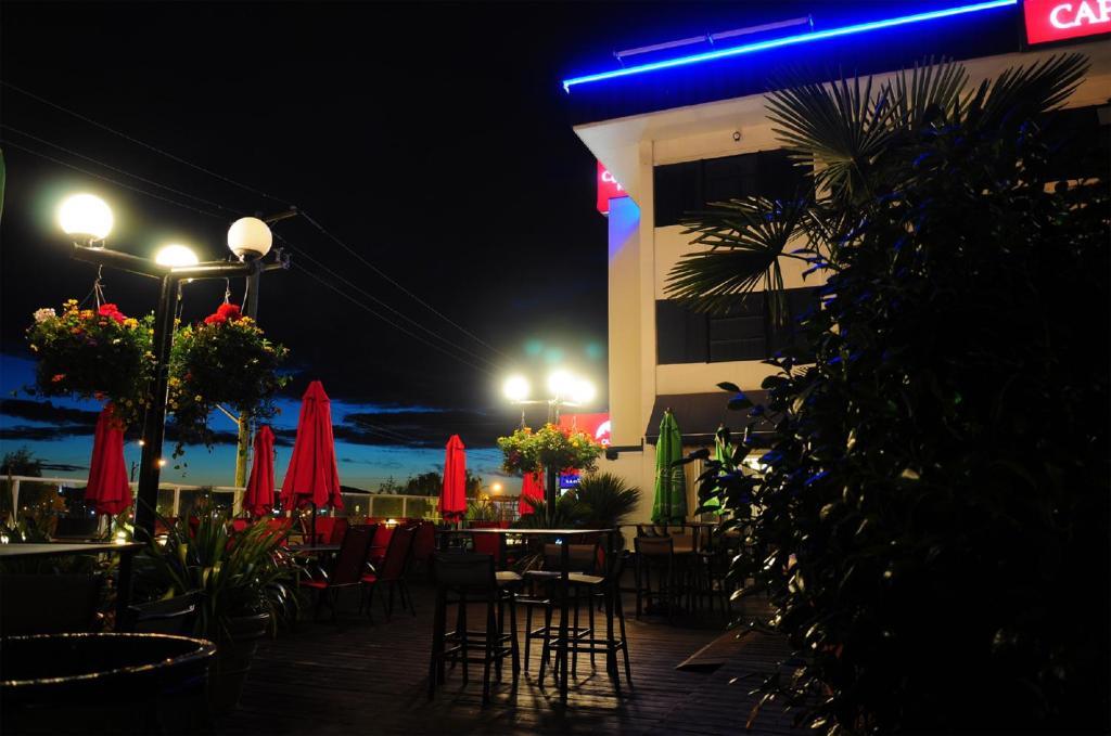 Hotel Capital Center 3*